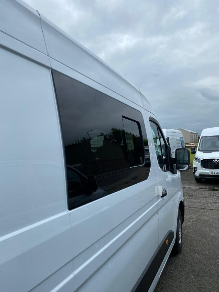 Right Privacy Front Opening Glass for Renault Master (2024>) / Nissan Interstar (2024>)